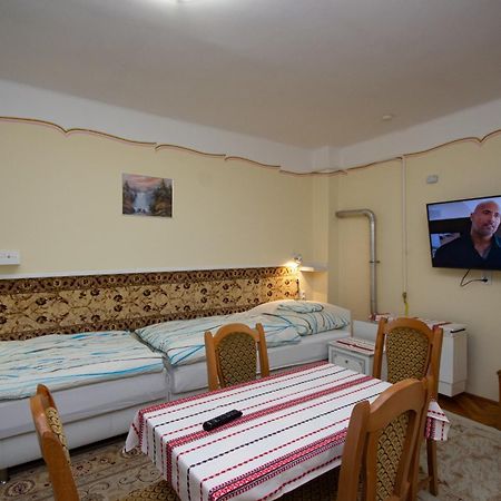 Amalia Apartman ギュラ エクステリア 写真