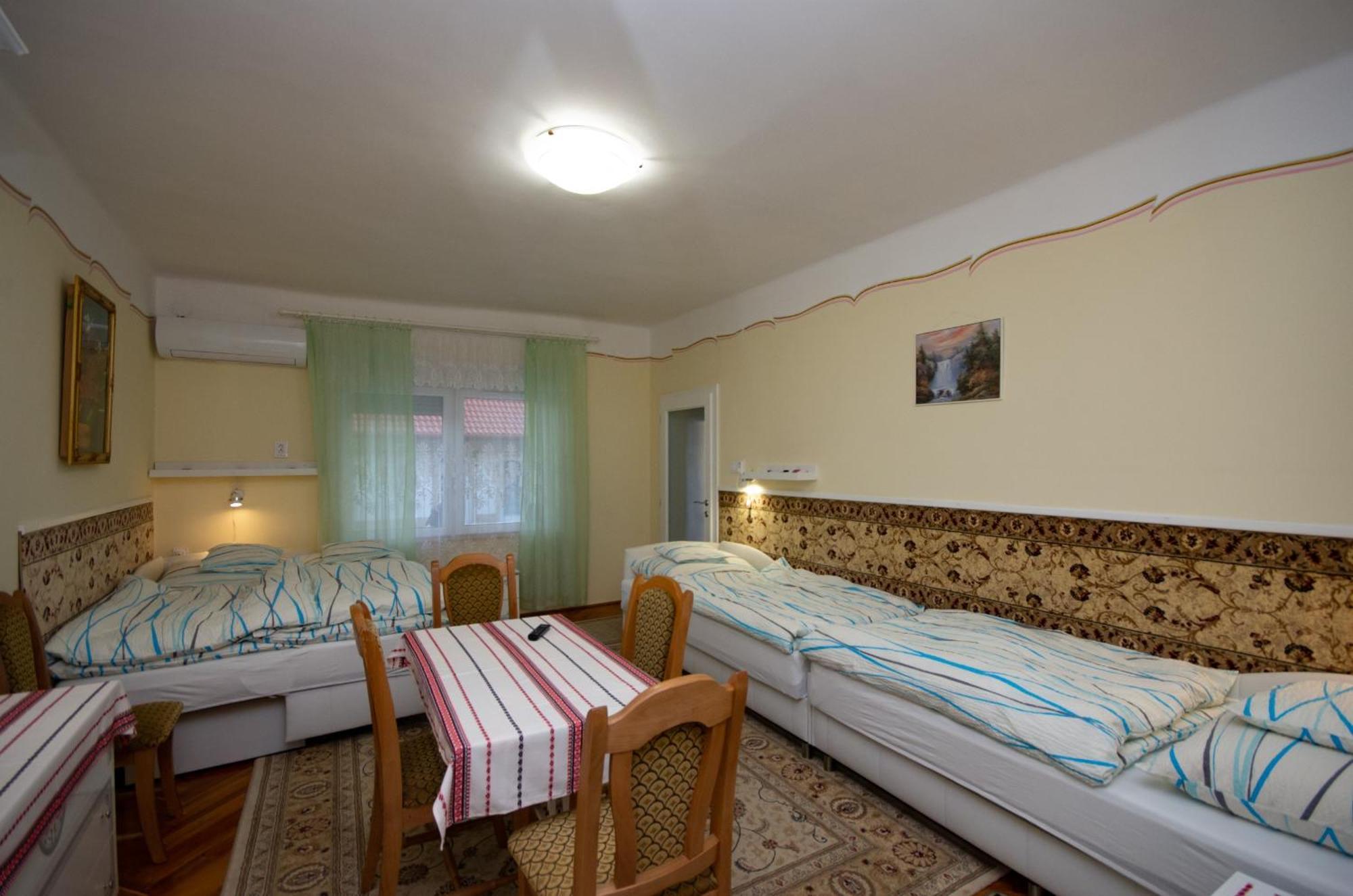 Amalia Apartman ギュラ エクステリア 写真
