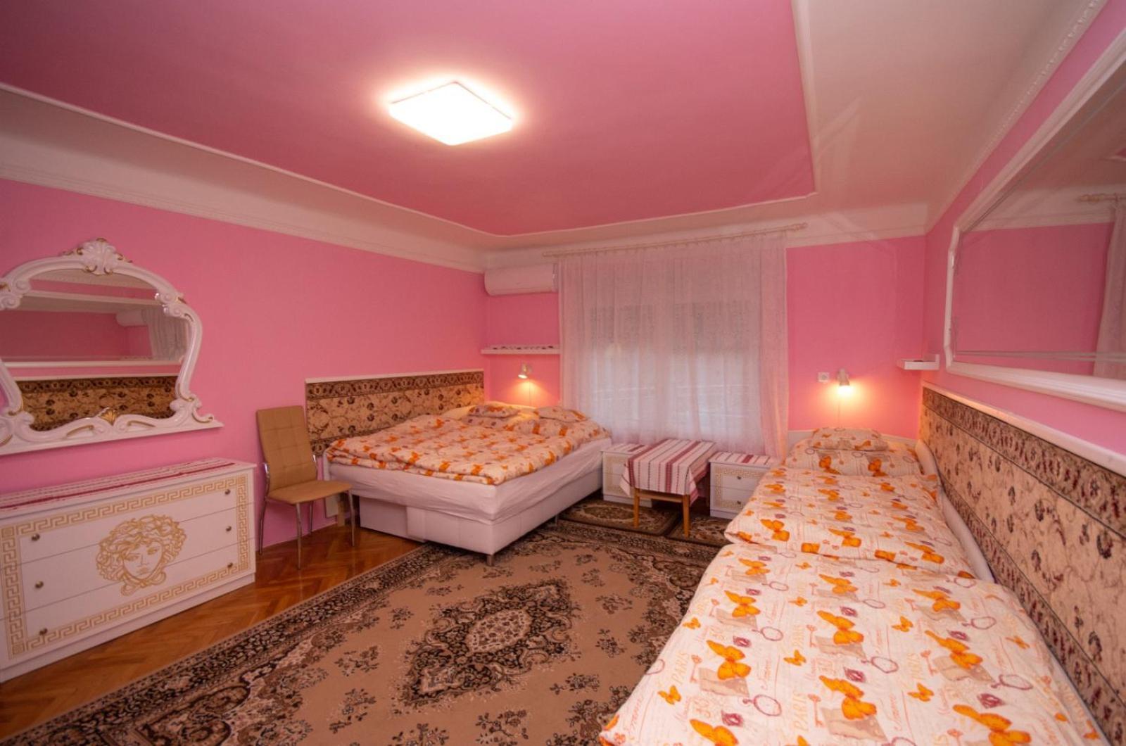 Amalia Apartman ギュラ エクステリア 写真