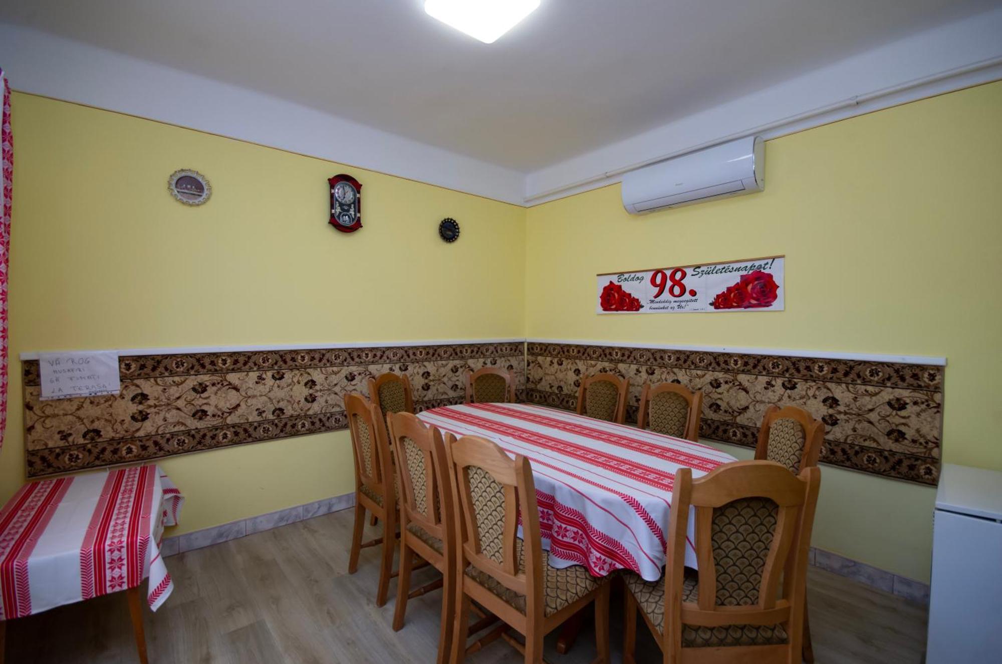 Amalia Apartman ギュラ エクステリア 写真