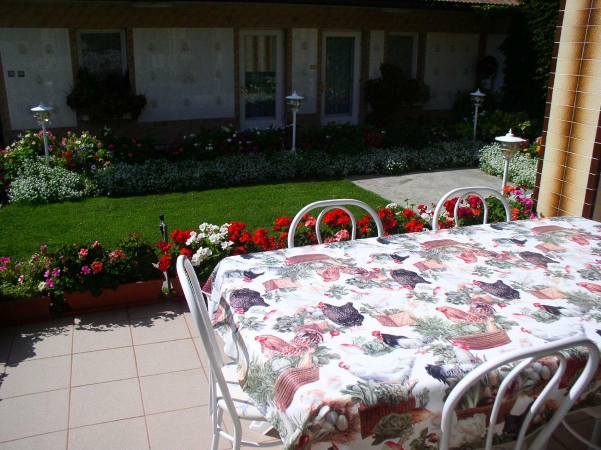 Amalia Apartman ギュラ エクステリア 写真
