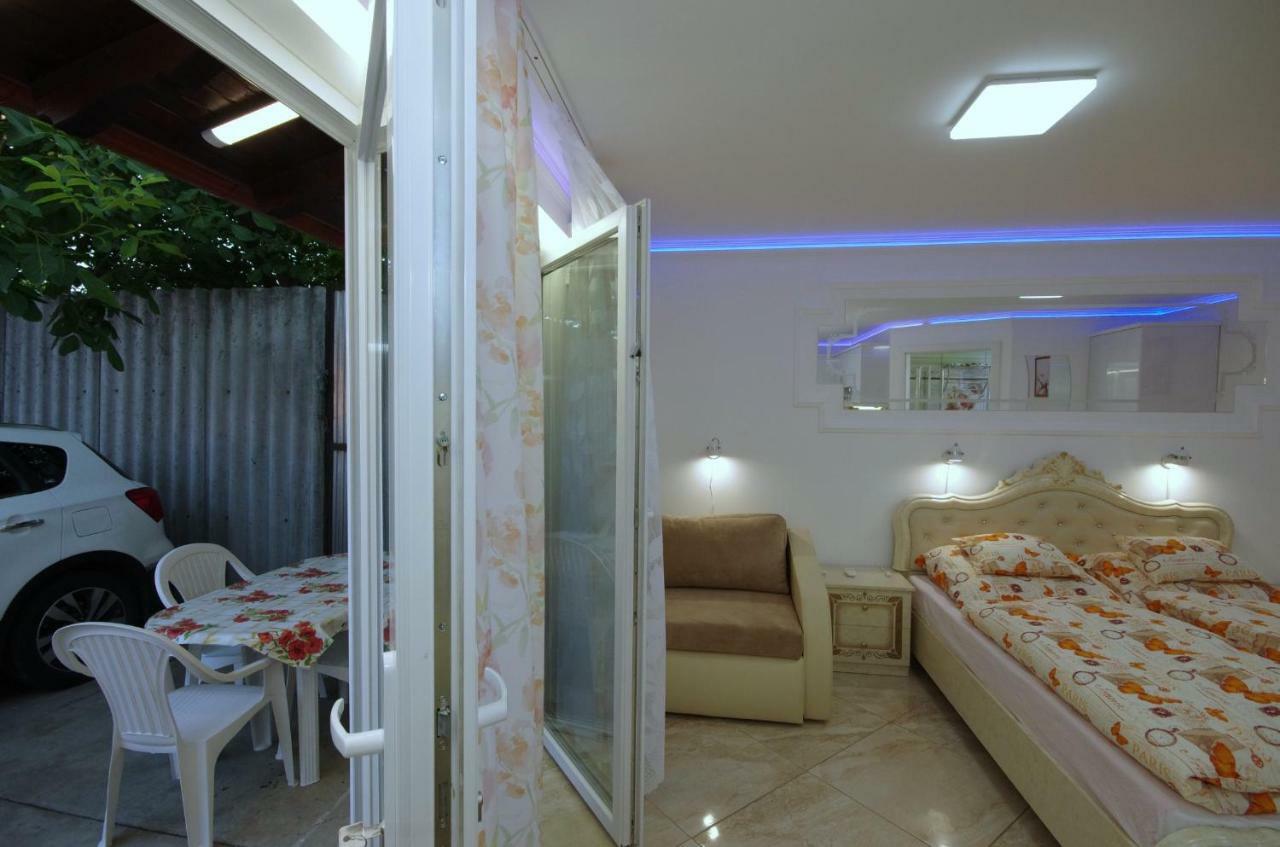 Amalia Apartman ギュラ エクステリア 写真