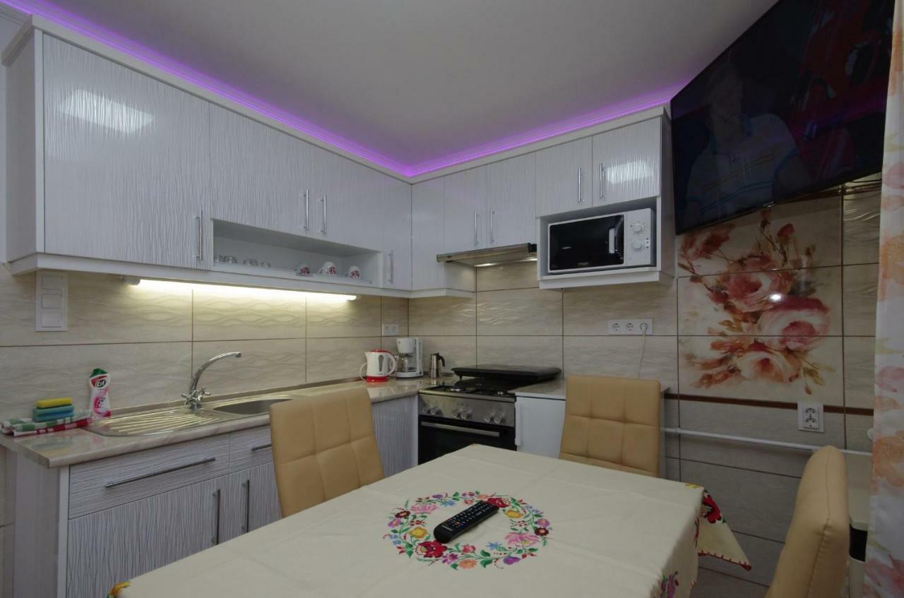Amalia Apartman ギュラ エクステリア 写真